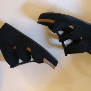 SOLD Donald J Pliner wedge Sandals w. Cork